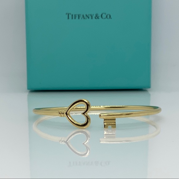 8k Goldtiffany Keys Wire Heart Bangle 